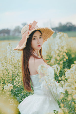 鹿八岁baby在线看
