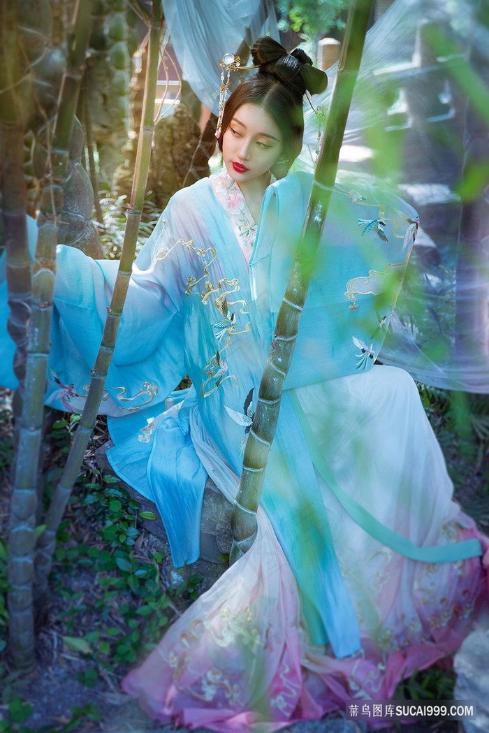 欧美小女孩洗澡裸体艺术图片